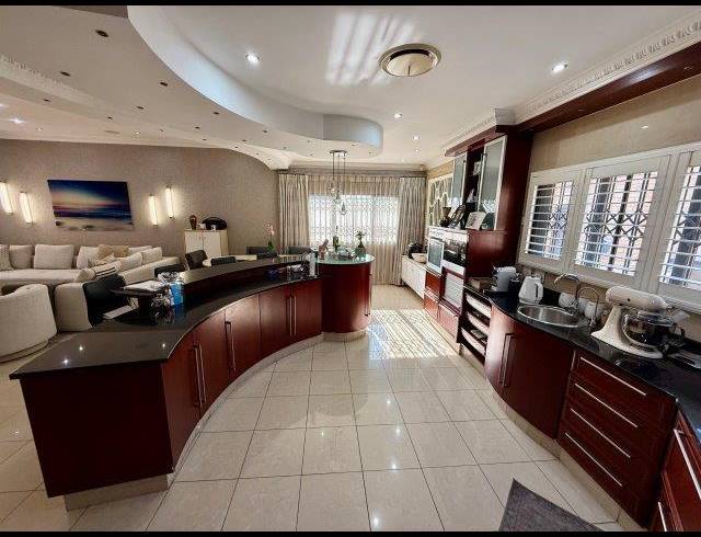 4 BEDROOM TOWNHOUSE FOR SALE IN MALVERN